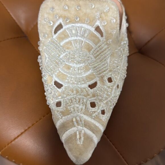Alberta Ferretti Beige Velvet Flat Mules Embellished with Beads & Crystals. - Picture 3 of 10